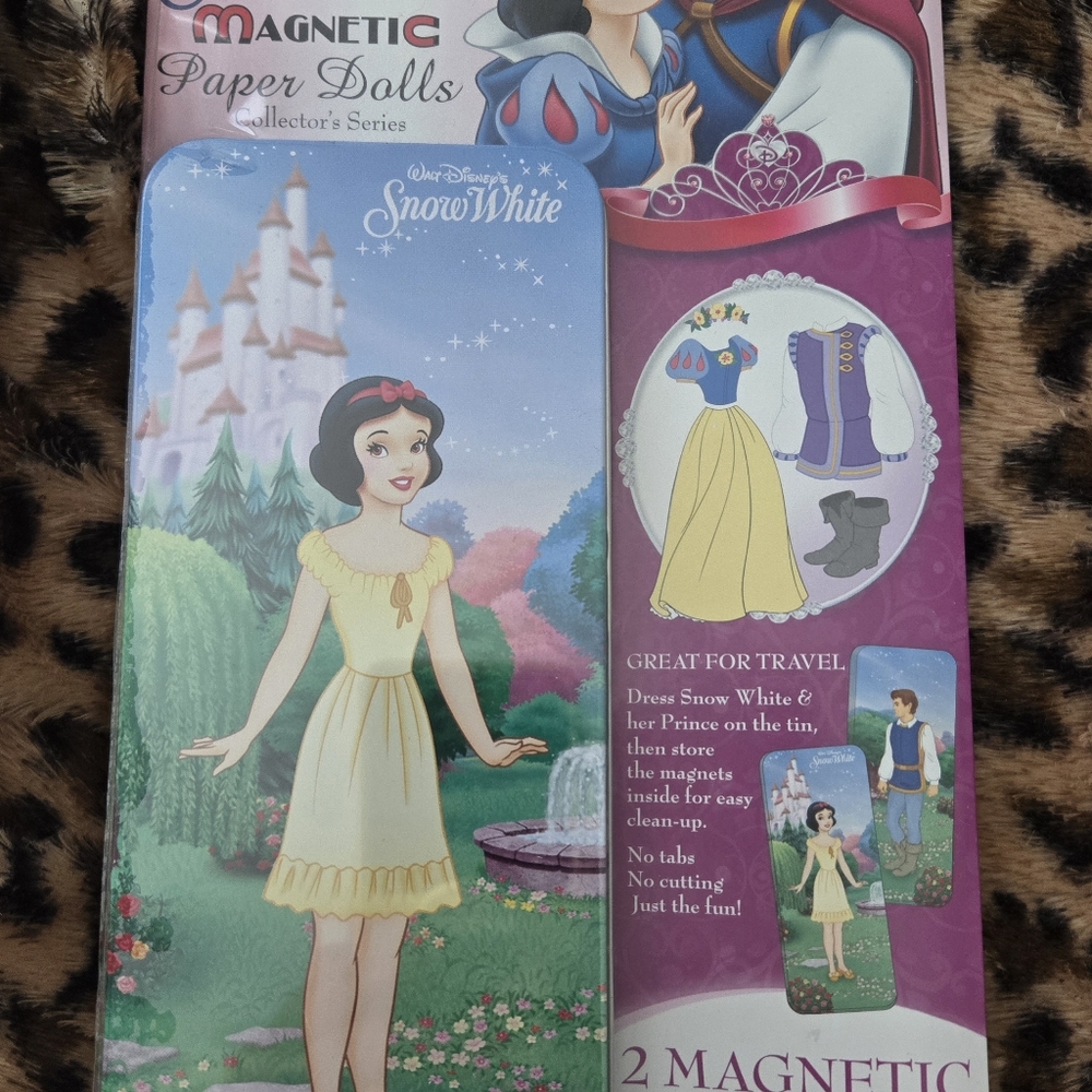 New Rare Snow White Disney Princess Magnetic Paper Dolls Collector Series